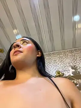 Maggiee_1 Adlı Modelin Canlı XXX Sohbeti