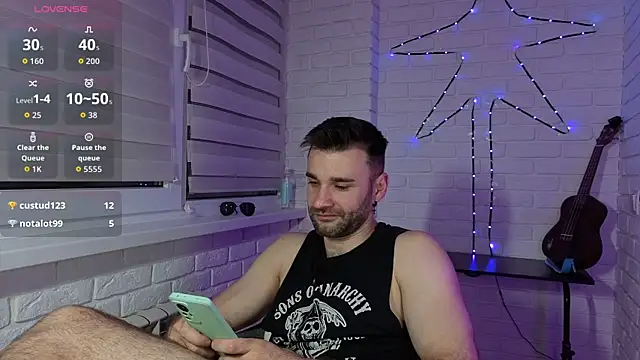 DaddySlava 现场XXX聊天