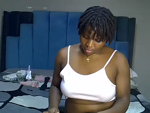 Živý XXX chat melanin_moon