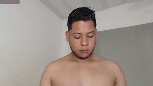 Chat +18 de nicolas_cr1 ao vivo