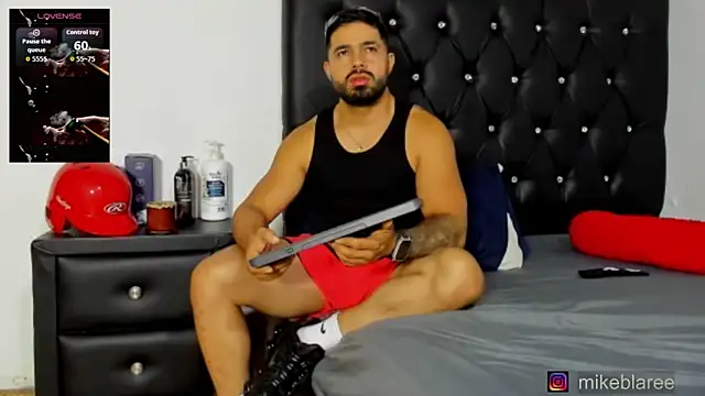 mikeblaree Chat XXX live