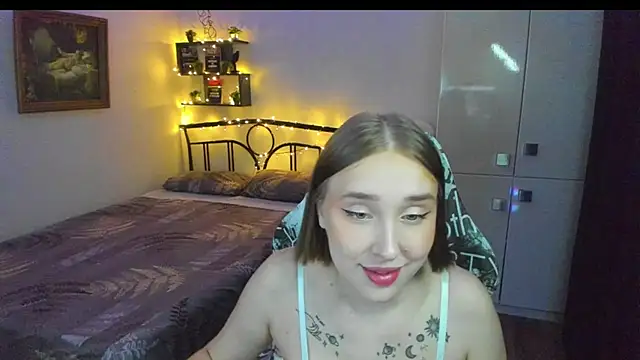 CrazyBitchInLace Live XXX-chat