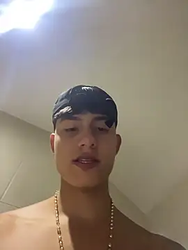Lander_Cruz Chat XXX in diretta