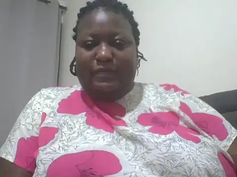 fat_ebonyqueen Chat XXX in diretta