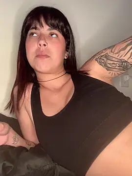 Chat +18 de ninapellegrini17 ao vivo