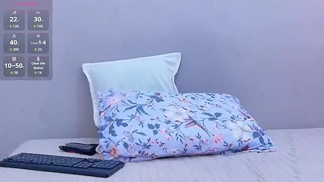 littleaprill Adlı Modelin Canlı XXX Sohbeti