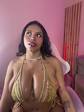 MadeleineSanez Adlı Modelin Canlı XXX Sohbeti