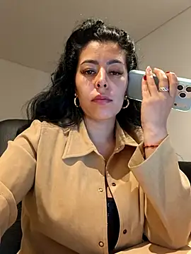 XXX chat uživo modela Luianna