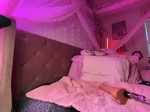VixenCapri Chat XXX live