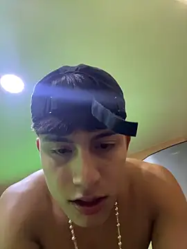 Lander_Cruz élő XXX-chatje