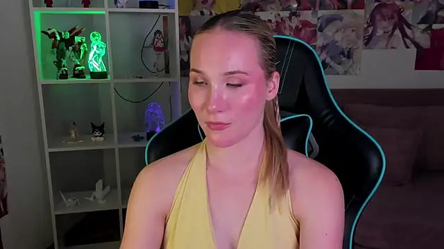 ElaraVoltage Live XXX Chat