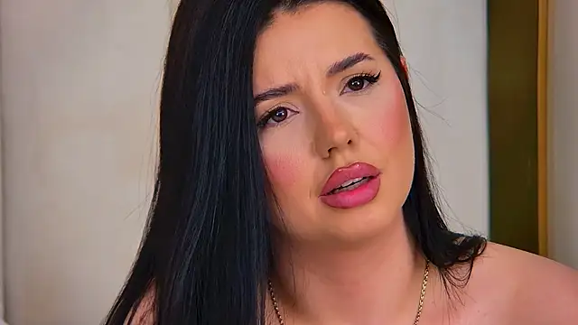 DaisyAmour – Naživo XXX chat