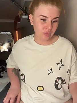 RedFoxQueen's Live XXX Chat