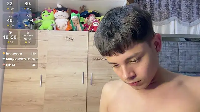Chat +18 de Andy_Belier23 ao vivo