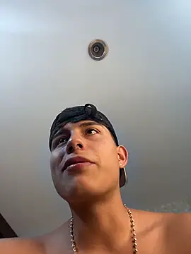 Chat XXX ao vivo de Lander_Cruz