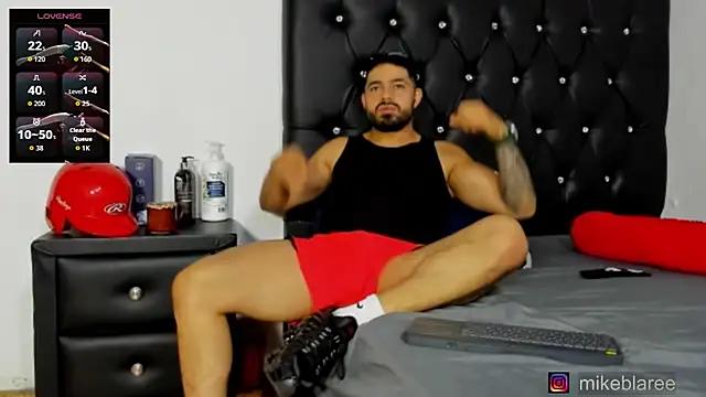 צ'אט XXX בשידור חי של mikeblaree