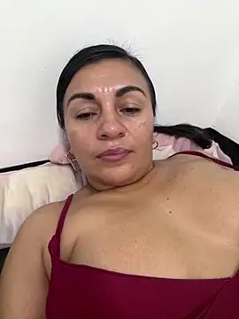 kloee_kann's Live XXX Chat