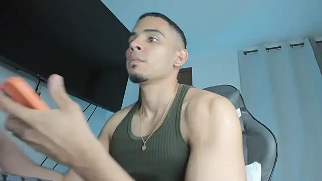 Lucca__'s Live XXX Chat