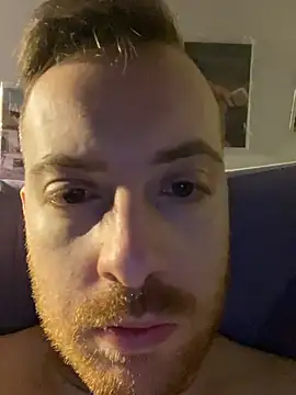 Elian-Luca live XXX chat