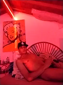hotdereck001 élő XXX-chatje