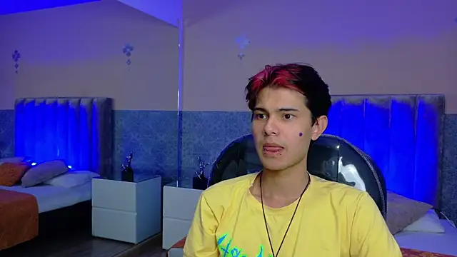 XXX chat uživo modela Derek_Sinn