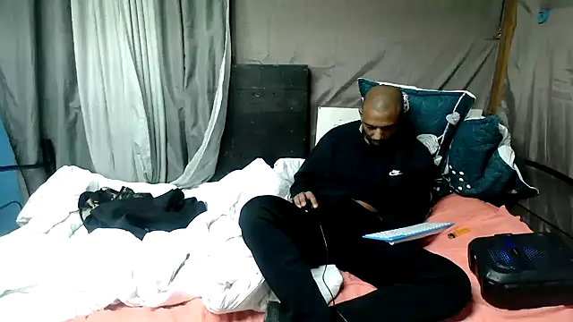Živý XXX chat Camodick