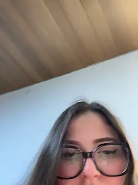Онлайн чат XXX Kamilla_Loop