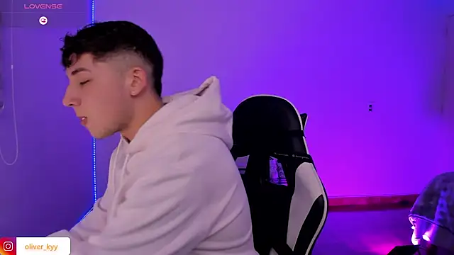 Živý XXX chat OLIVER_K