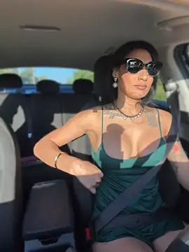 FerrariFrench Chat XXX live