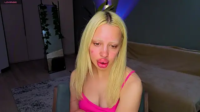 Luna_Beverly – Live XXX-chat