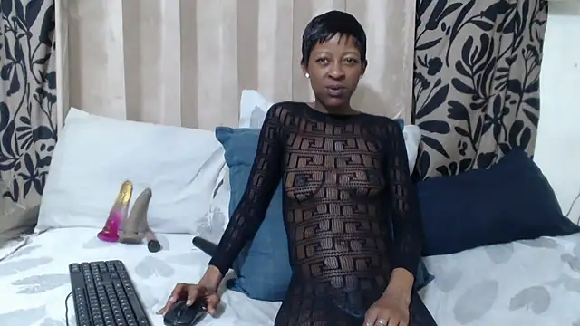 Sexynaughty23's Live XXX Chat