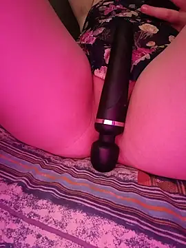 Quenn_Chiraz_Squirt Obrolan Langsung XXX