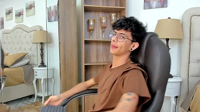 Chat +18 de Ibratxandy ao vivo