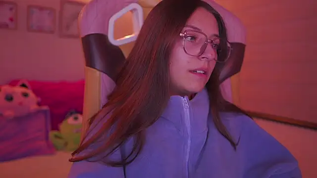 milly_kenner XXX чат на живо