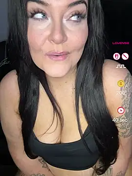 Miss_CurvesXXX's Live XXX Chat