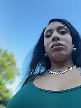 Chat XXX en directo de FerrariFrench