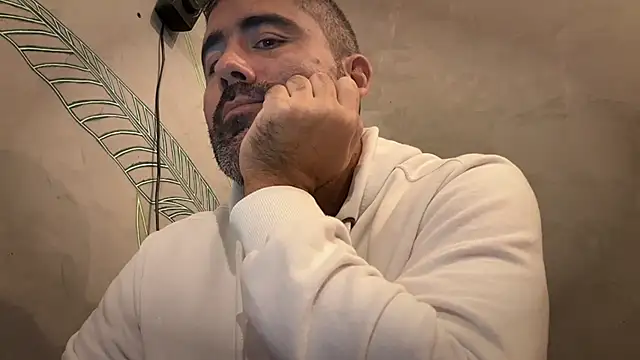 Chat XXX ao vivo de victor_chat