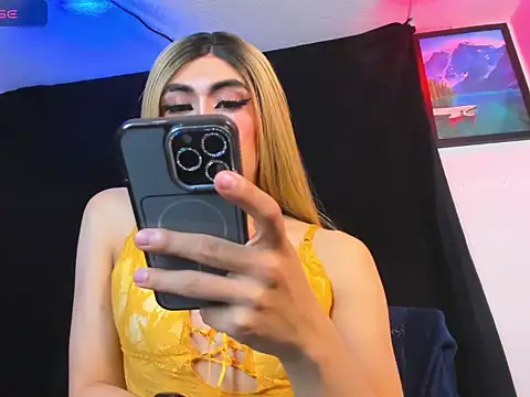naughty_trans_dolls Chat XXX in diretta