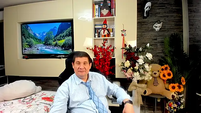 SpartacusDaddy48 élő XXX-chatje
