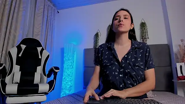 JulietaSnow 라이브 XXX 채팅