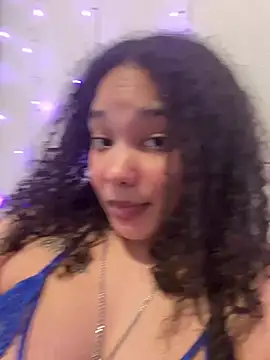 Chat XXX en directo de tastylolaaa
