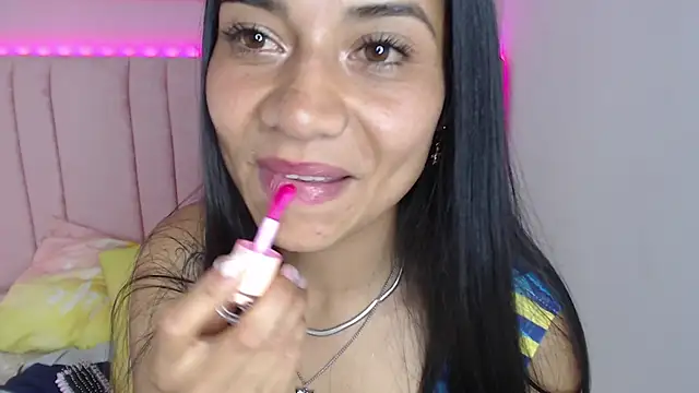 Chat XXX en directo de Shamel_Brm