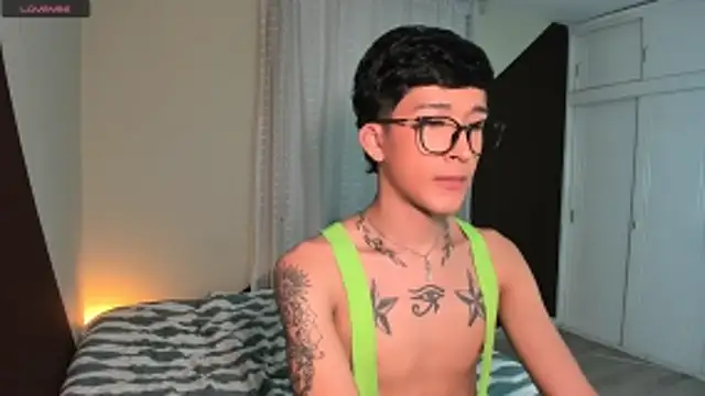 Chat XXX Live tom_Howard