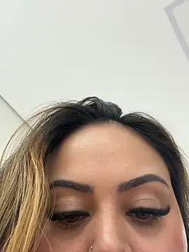 lariic Live XXX-Chat