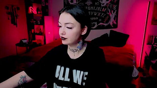 Онлайн чат XXX Magic_Allie