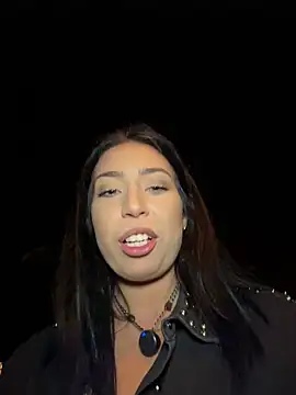 KimArts – Naživo XXX chat