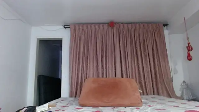 linapalacios Chat XXX live