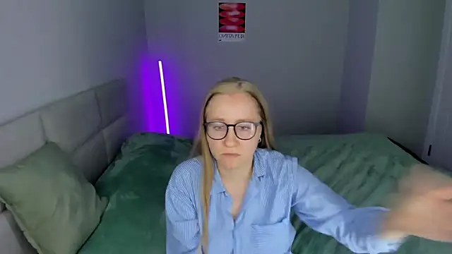 Онлайн чат XXX MilanaJune
