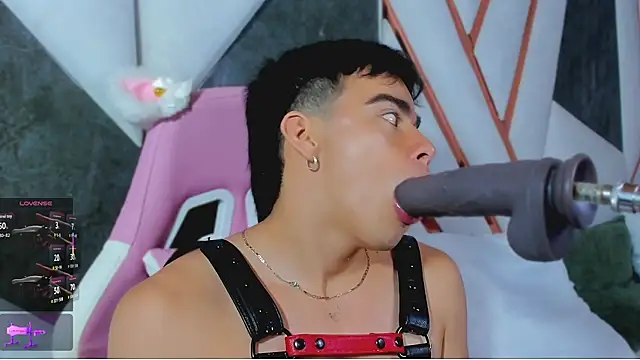Онлайн чат XXX Alejandro_karter18
