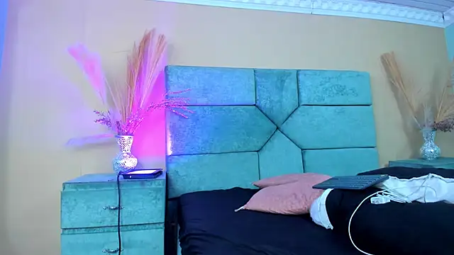 Chatroom XXX en direct de MarceeloMoretti